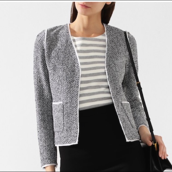 St. John Jackets & Blazers - NWT🥰 St. John Abby V-Neck Knit Herringbone Jacket